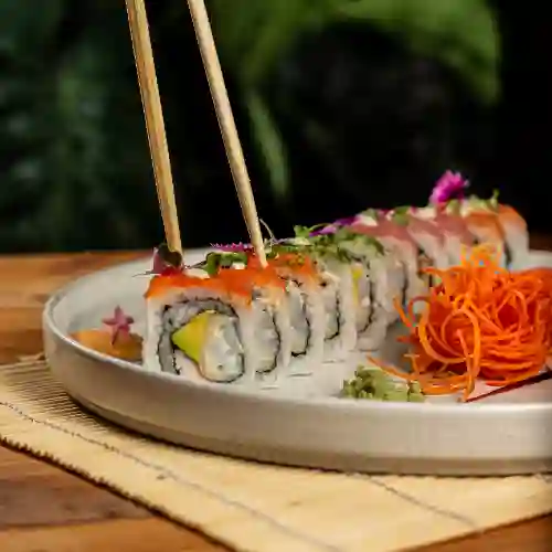 Sushi Autentico Rainbow Roll