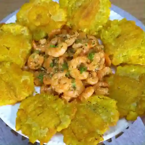 Patacón con Camarones