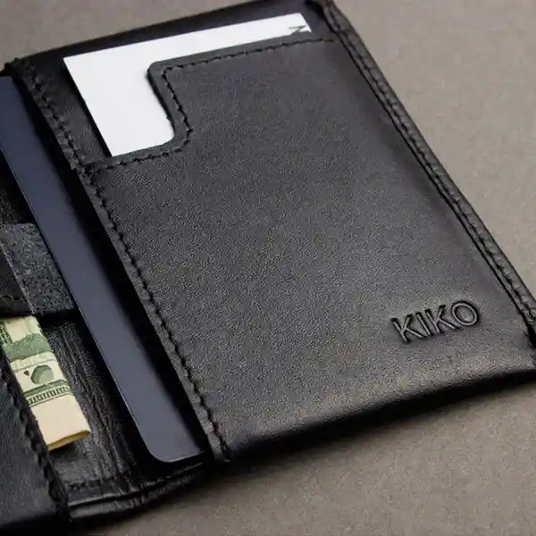 Kiko Billetera Slim Bifold Negra