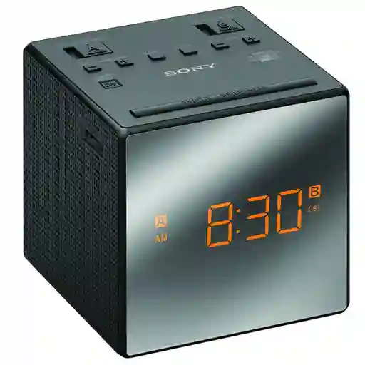 Radio Reloj Sony Fm / Am Digital. Forma en Cubo. Color Gris Oscuro. Capacidad Para 50 Contactos. Marca: Sony. Referencia: Icfc1Tbk. Sku 209987