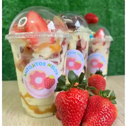 Fresas con Crema 12 Onzas Tradicional