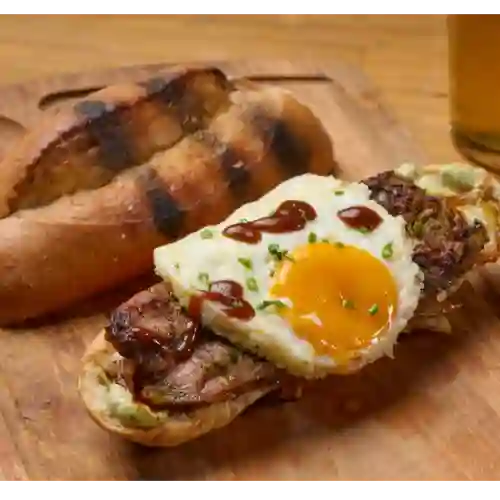 Choripan Criollo