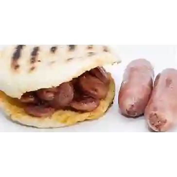 Arepa con Trocitos de Chorizo