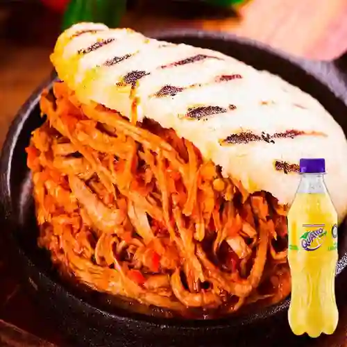 Combo Arepa de Carne + Quatro Original 400ML