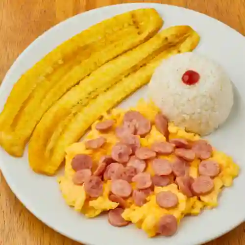 Desayuno con Huevos Revueltos Rancheros