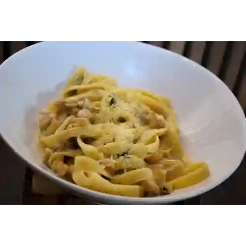 Pasta Pollo y Champiñones