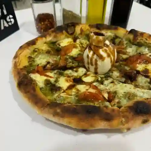 Pizza Burrata Pesto