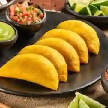 Empanada de Lechona