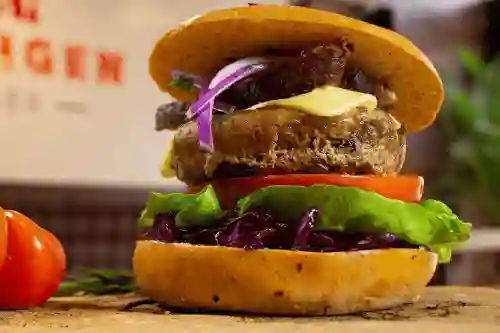 Hamburguesa Cerdo Y Chicharrón Crocante