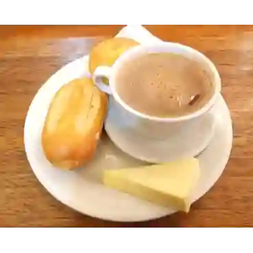 Chocolate O Café Pan y Queso C1