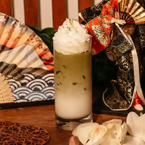 Ice matcha latte orgánico