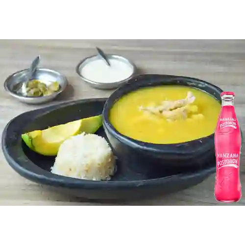 Combo Ajiaco con Pollo + Postobón Manzana 350 ml