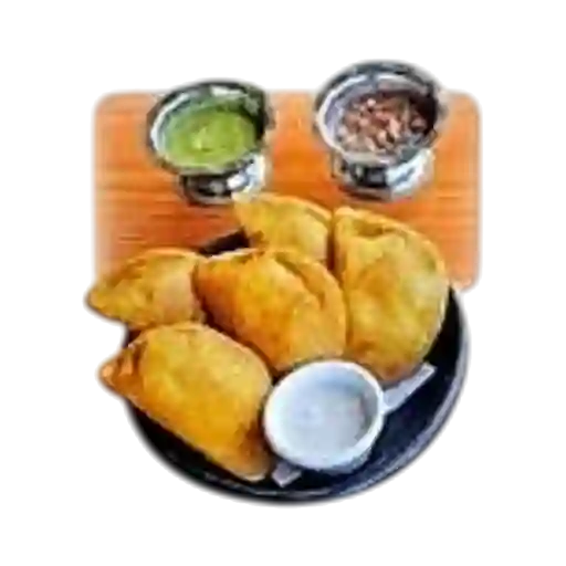 2 Empanadas de Yuca + Naranjada