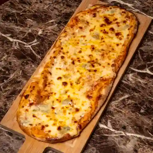 Pizza Quesos y Anchoas