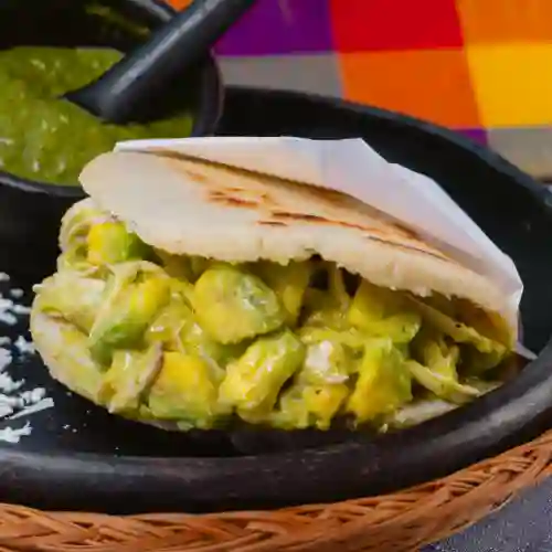 Arepa Reina Pepiada