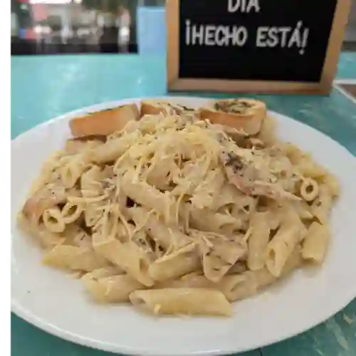 Pasta Alfredo