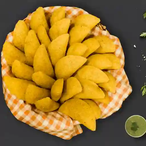 30 Empanadas