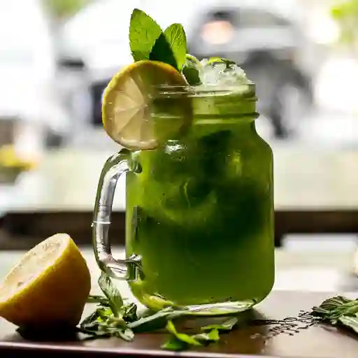 Limonada de hierbabuena