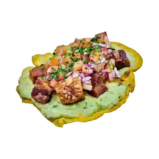 Patacón Achicharronado