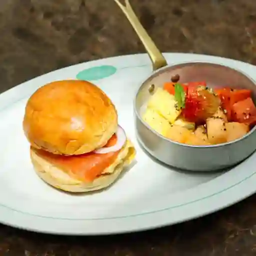 Egg Sándwich de Salmón