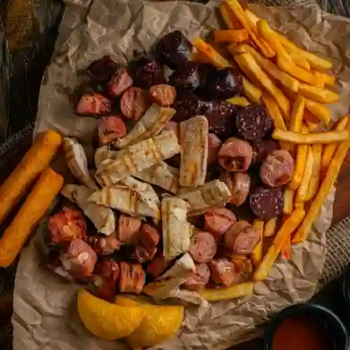 Picada de Pechuga con Chorizo