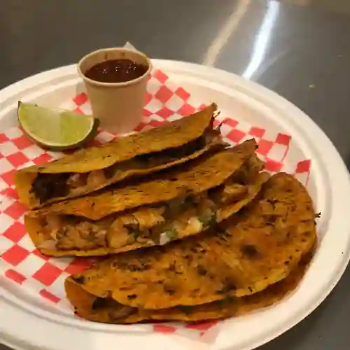 Bandeja Tres Tacos