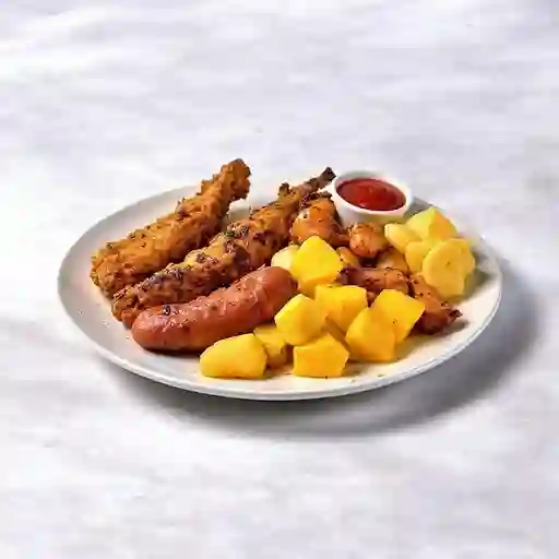 Pollo Frito, Chorizo, Rellena Y Chicharon