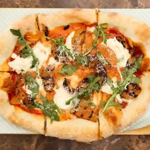 Pizza Straciatella y Duraznos Asados