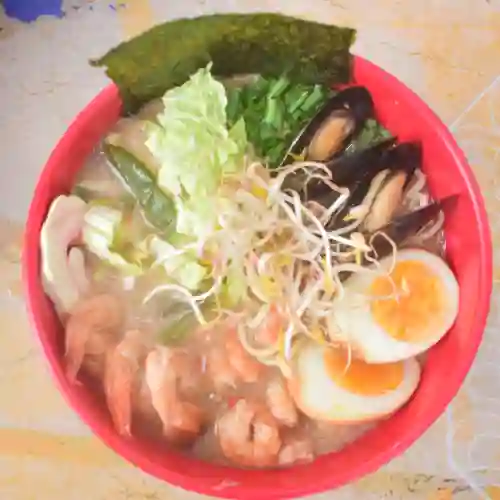 Sopa Ramen de Mariscos