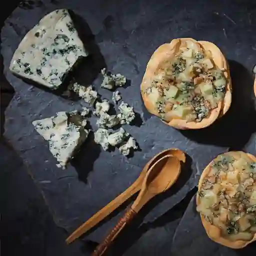 Canasta de queso azul