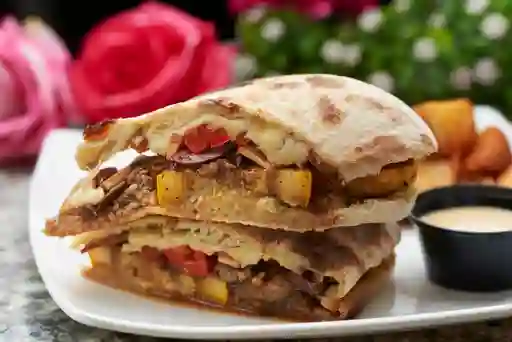 Sándwich The Veggie con Papas