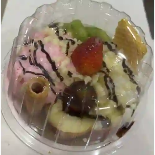 Ensalda de Fruta con Helado M