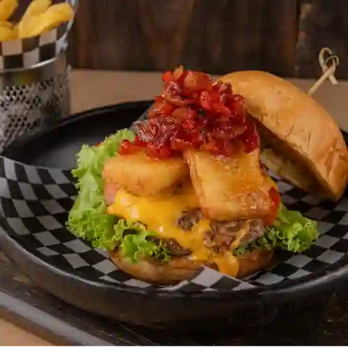 Burger Caprichosa con Papas y Gaseosa