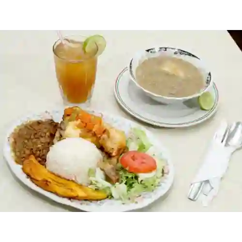 Almuerzo de Res