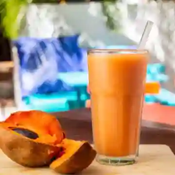 Jugo de Zapote en Leche