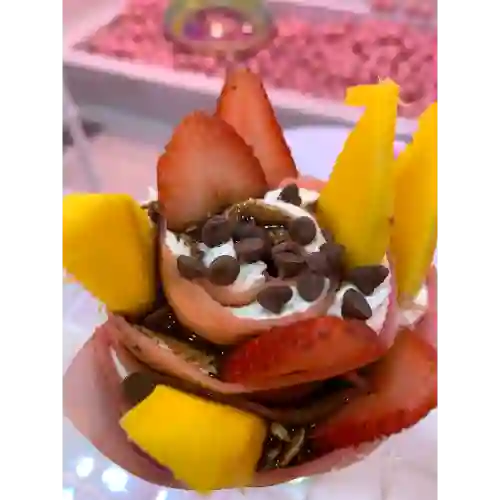 Chantillí con Fresas, Mango y Chocolate