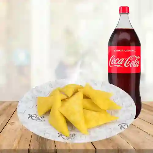 24 Empanadas - Coca Cola 1500Ml