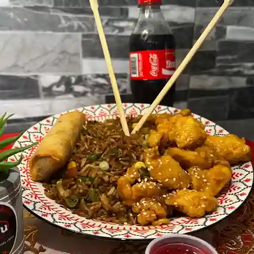 Arroz +pollo agridulce +lumpia + 250 ml