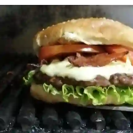 Hamburguesa Paisa Rebelde en Combo