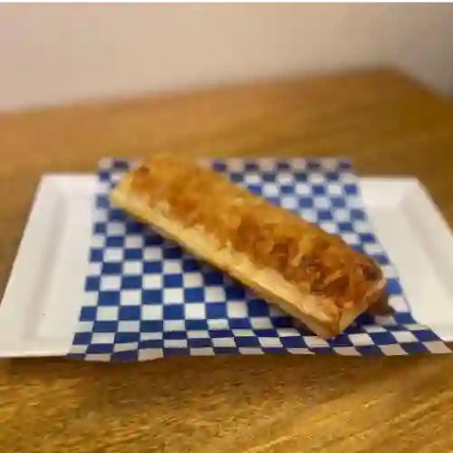 Pastel de Guayaba Queso