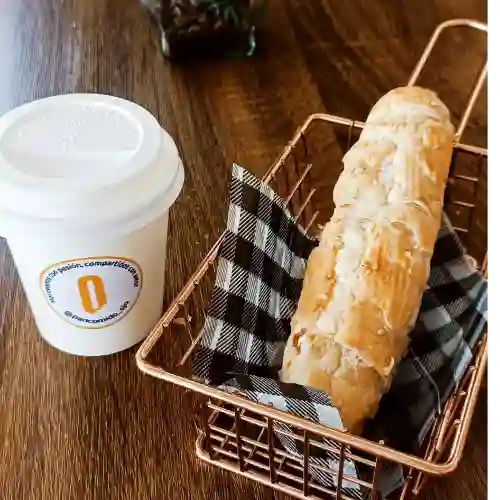 Palito Ranchero con Bebida Caliente