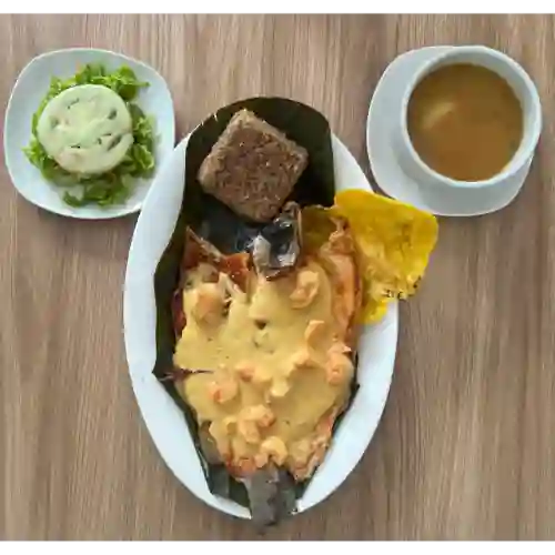 Trucha en Salsa de Camarones