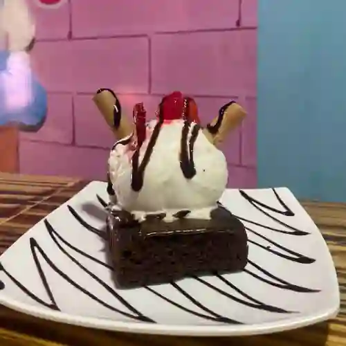 Brownie con Helado