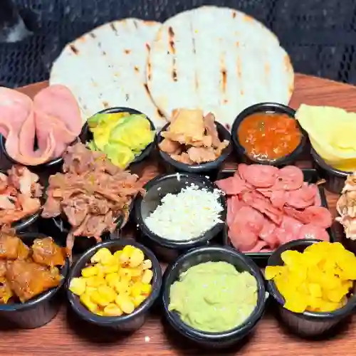 Arepa Armada 2 Toppings
