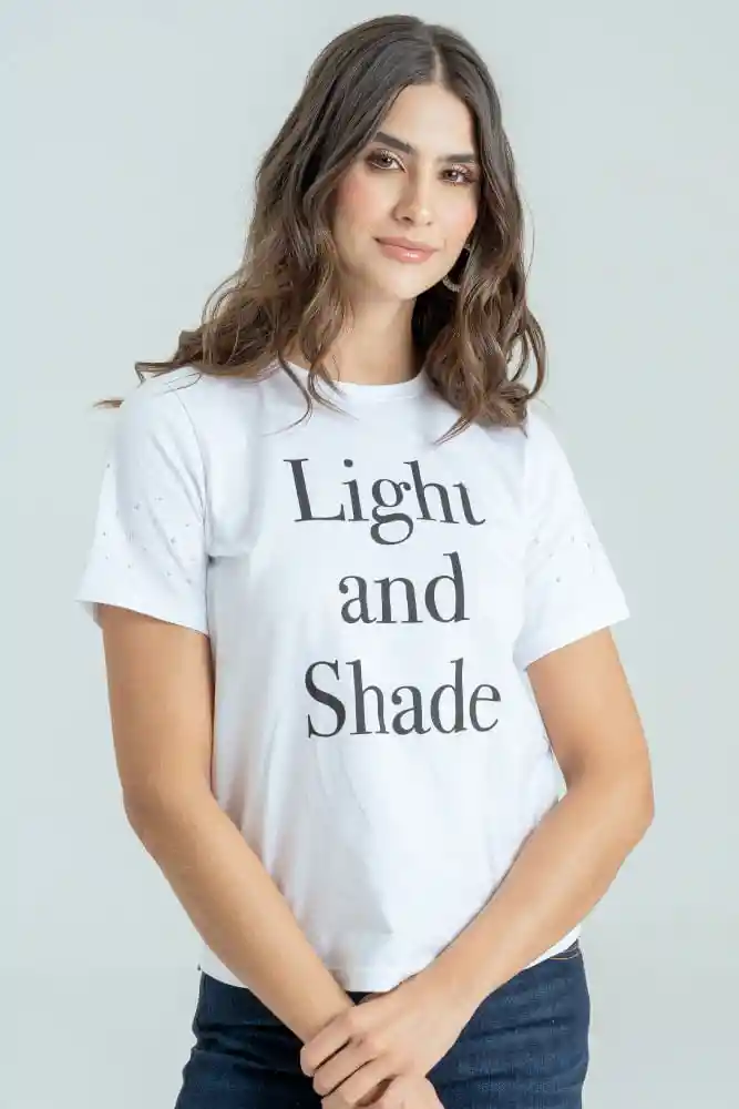 Camiseta Aplique Mangas