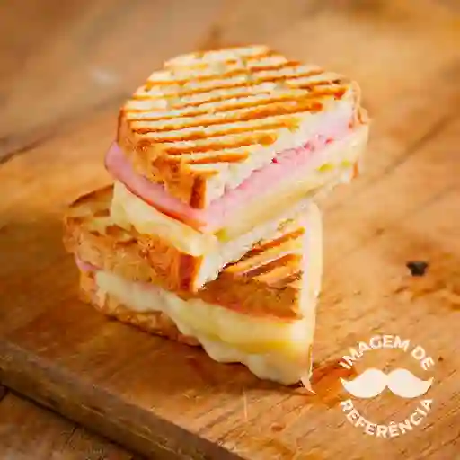 Sándwich Jamón y Queso