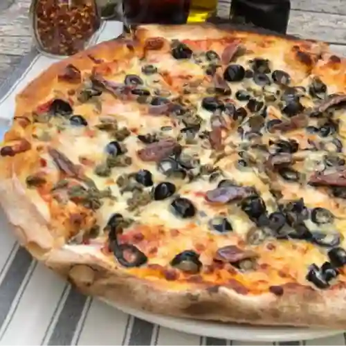 Pizza Alla Puttanesca