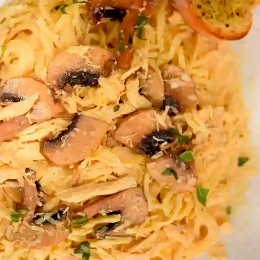 Pastas de Pollo y Champiñón