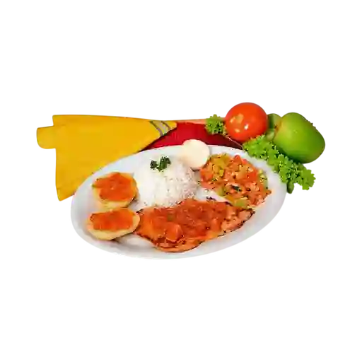 Lomo Cerdo en Salsa Criolla