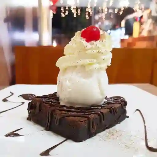 Brownie con Helado